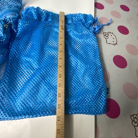 * EastSport Blue Mesh Sling Backpack with separate shoe/ sport bag  security bag - Picture 8 of 11